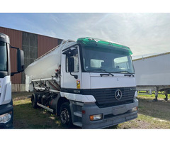 Mercedes-Benz Actros 1831 flour tanker truck